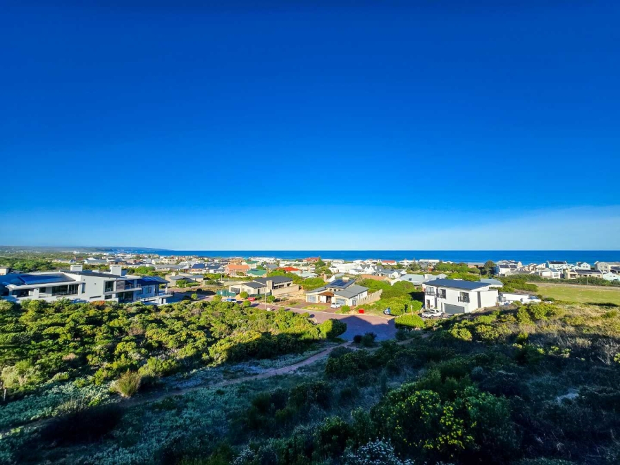 2 Bedroom Property for Sale in Stilbaai Oos Western Cape